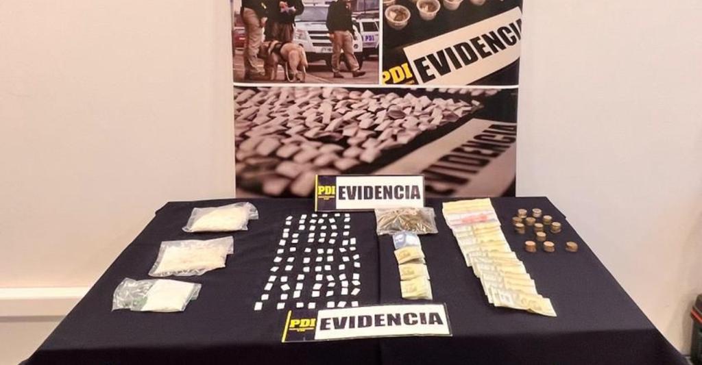 PDI DETUVO A TRES PERSONAS POR MICROTRÁFICO EN SANTA CRUZ