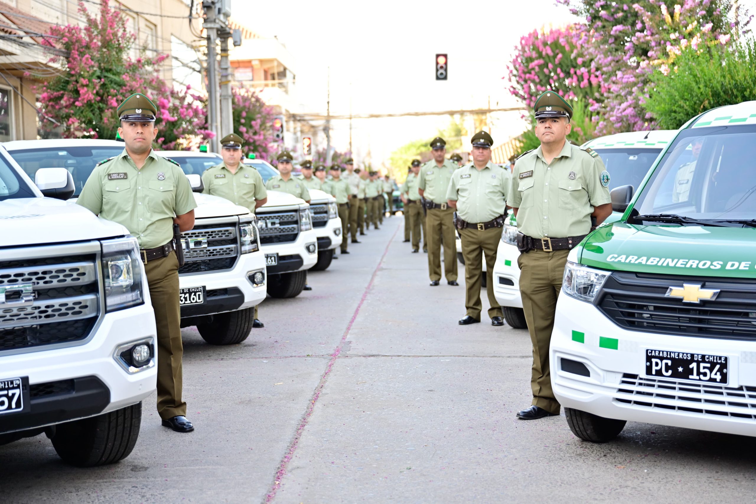 Carabineros recibe nuevos vehículos para reforzar la seguridad